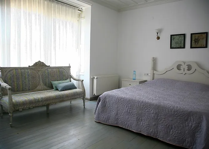 Gule Cunda Готель