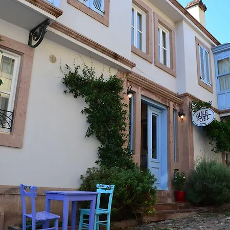 Gule Cunda Ξενοδοχείο