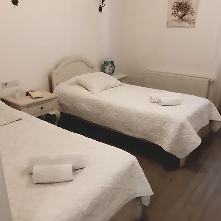 Gule Cunda Hotel