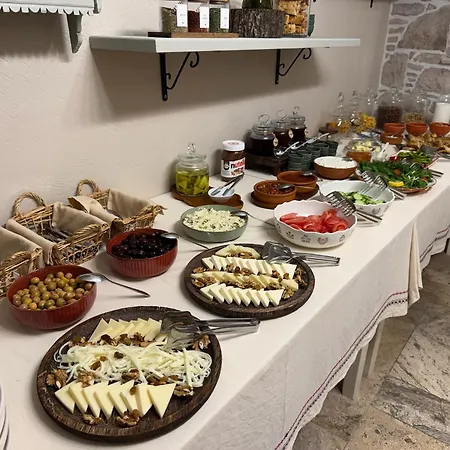 Ξενοδοχείο Gule Cunda *