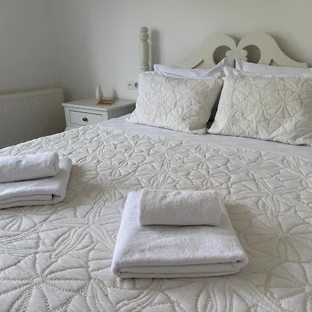 Gule Cunda Hotell *